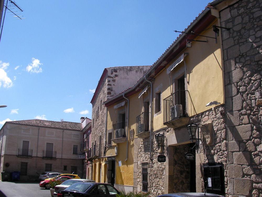 Hostal Trujillo Exterior photo